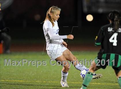 Thumbnail 3 in Bronxville vs Schalmont (NYSPHSAA Class B Semifinal) photogallery.
