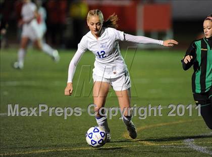 Thumbnail 3 in Bronxville vs Schalmont (NYSPHSAA Class B Semifinal) photogallery.