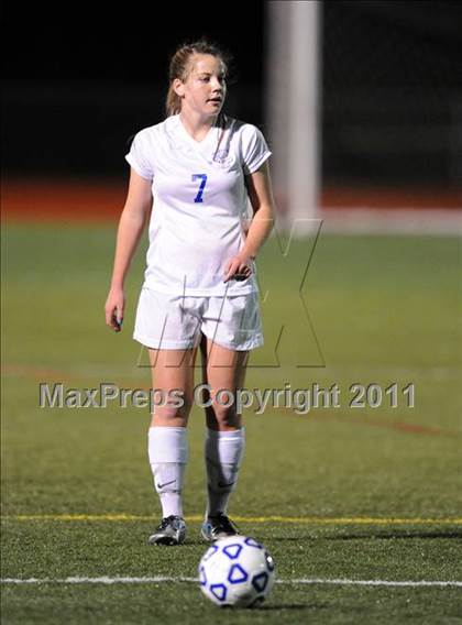 Thumbnail 1 in Bronxville vs Schalmont (NYSPHSAA Class B Semifinal) photogallery.