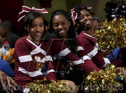 Thumbnail 3 in Mt. Vernon vs New Rochelle (Section 1 Class AA Final) photogallery.
