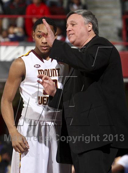 Thumbnail 3 in Mt. Vernon vs New Rochelle (Section 1 Class AA Final) photogallery.