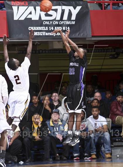 Thumbnail 1 in Mt. Vernon vs New Rochelle (Section 1 Class AA Final) photogallery.