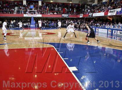 Thumbnail 2 in Mt. Vernon vs New Rochelle (Section 1 Class AA Final) photogallery.