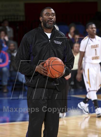 Thumbnail 3 in Mt. Vernon vs New Rochelle (Section 1 Class AA Final) photogallery.
