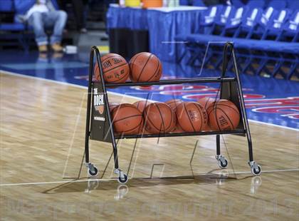 Thumbnail 1 in Mt. Vernon vs New Rochelle (Section 1 Class AA Final) photogallery.