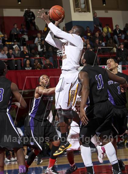 Thumbnail 1 in Mt. Vernon vs New Rochelle (Section 1 Class AA Final) photogallery.
