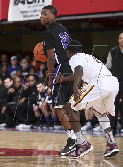 Thumbnail 2 in Mt. Vernon vs New Rochelle (Section 1 Class AA Final) photogallery.