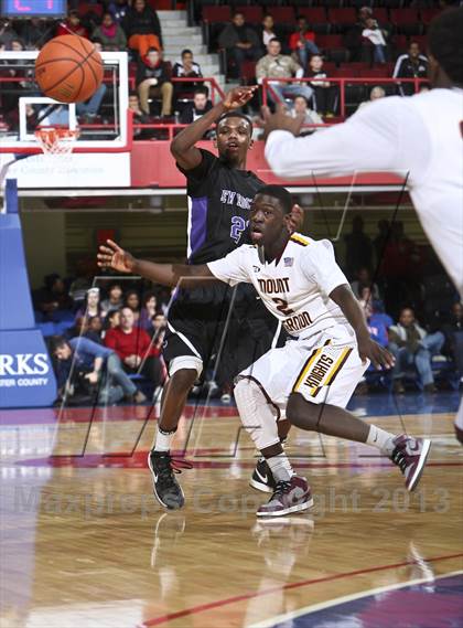 Thumbnail 1 in Mt. Vernon vs New Rochelle (Section 1 Class AA Final) photogallery.