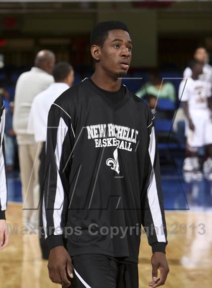 Thumbnail 1 in Mt. Vernon vs New Rochelle (Section 1 Class AA Final) photogallery.