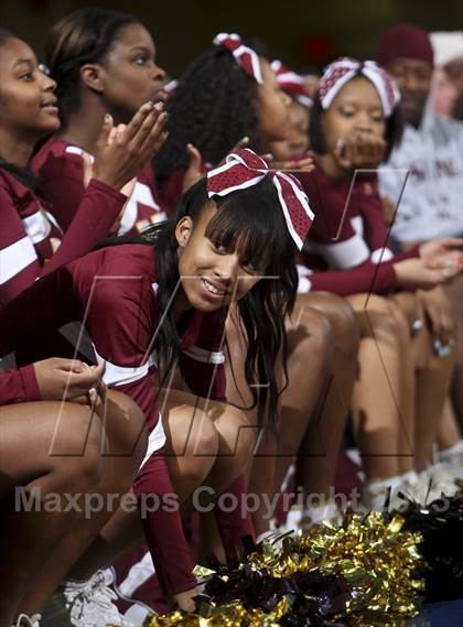 Thumbnail 1 in Mt. Vernon vs New Rochelle (Section 1 Class AA Final) photogallery.