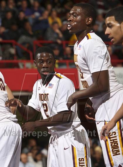 Thumbnail 2 in Mt. Vernon vs New Rochelle (Section 1 Class AA Final) photogallery.