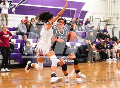 Thumbnail 1 in Sierra Canyon vs. Cardinal Newman (West Coast Jamboree) photogallery.