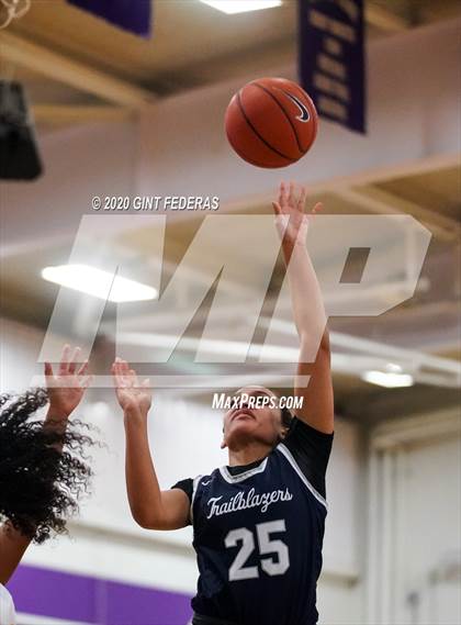 Thumbnail 3 in Sierra Canyon vs. Cardinal Newman (West Coast Jamboree) photogallery.