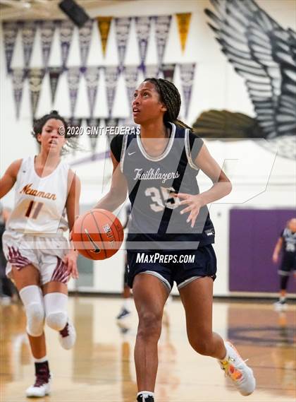 Thumbnail 1 in Sierra Canyon vs. Cardinal Newman (West Coast Jamboree) photogallery.