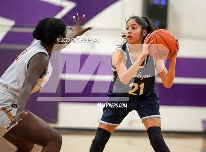 Thumbnail 3 in Sierra Canyon vs. Cardinal Newman (West Coast Jamboree) photogallery.