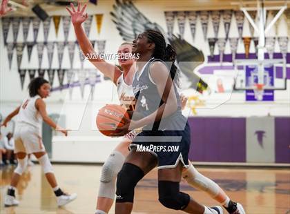 Thumbnail 2 in Sierra Canyon vs. Cardinal Newman (West Coast Jamboree) photogallery.