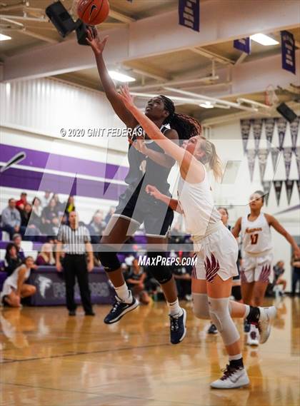 Thumbnail 2 in Sierra Canyon vs. Cardinal Newman (West Coast Jamboree) photogallery.