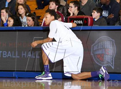 Thumbnail 1 in Gonzaga vs. Chester (Spalding Hoophall Classic) photogallery.