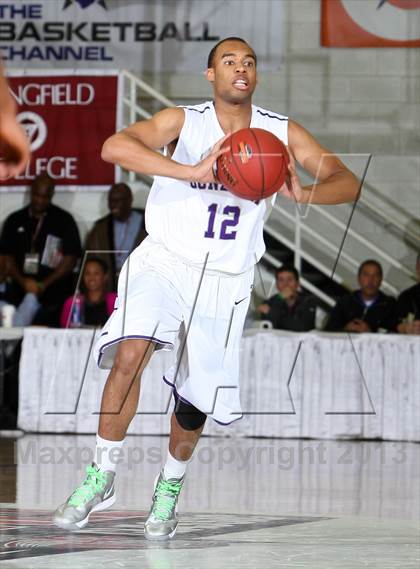 Thumbnail 2 in Gonzaga vs. Chester (Spalding Hoophall Classic) photogallery.