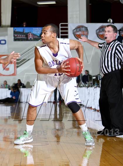 Thumbnail 2 in Gonzaga vs. Chester (Spalding Hoophall Classic) photogallery.