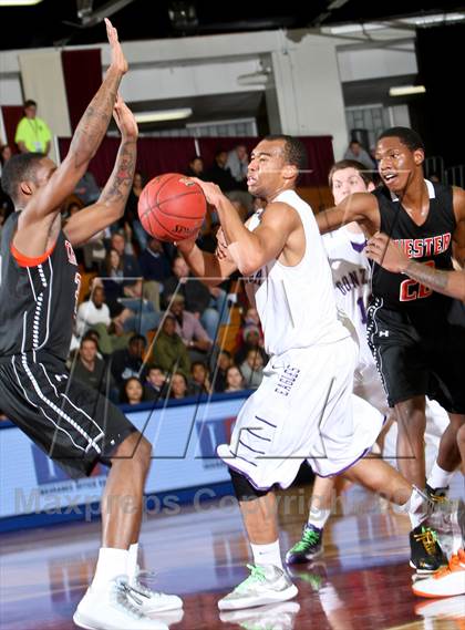 Thumbnail 1 in Gonzaga vs. Chester (Spalding Hoophall Classic) photogallery.