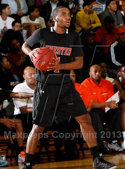 Thumbnail 1 in Gonzaga vs. Chester (Spalding Hoophall Classic) photogallery.