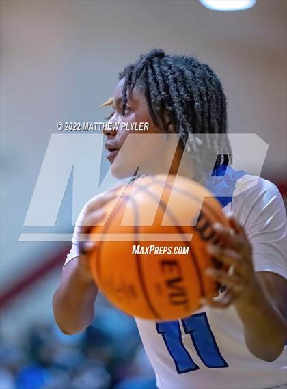 Thumbnail 2 in St. Pauls vs. East Bladen (SAC Conference Tournament Championship) photogallery.