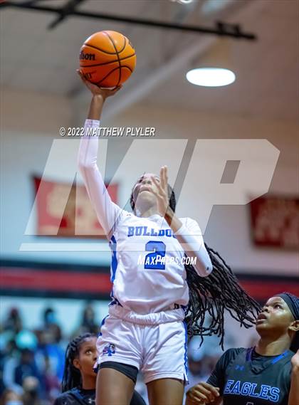 Thumbnail 3 in St. Pauls vs. East Bladen (SAC Conference Tournament Championship) photogallery.