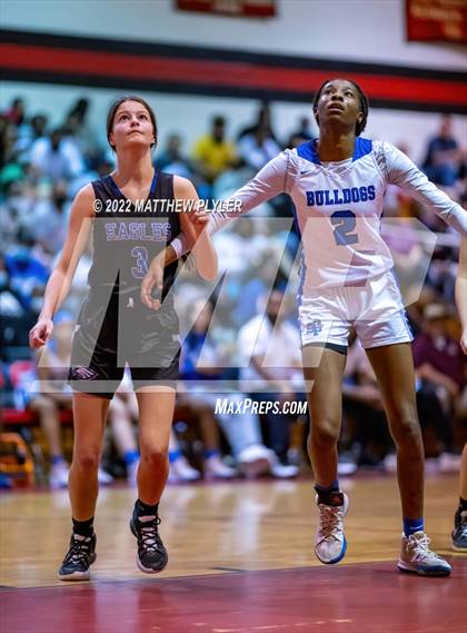 Thumbnail 2 in St. Pauls vs. East Bladen (SAC Conference Tournament Championship) photogallery.
