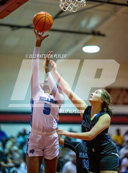 Thumbnail 3 in St. Pauls vs. East Bladen (SAC Conference Tournament Championship) photogallery.