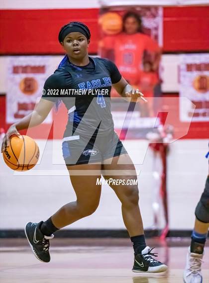 Thumbnail 3 in St. Pauls vs. East Bladen (SAC Conference Tournament Championship) photogallery.