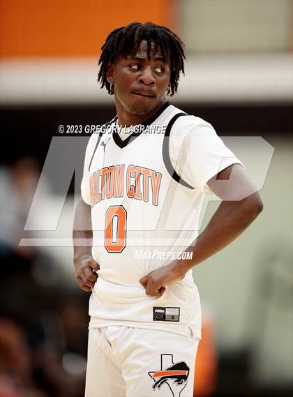 Thumbnail 3 in Trinity vs Haltom photogallery.