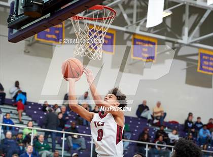 Thumbnail 1 in Greene Central vs. Trinity Christian (John Wall Holiday Invitational) photogallery.