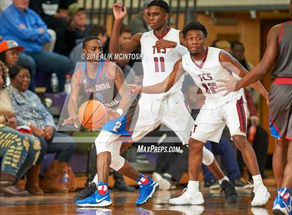 Thumbnail 2 in Greene Central vs. Trinity Christian (John Wall Holiday Invitational) photogallery.