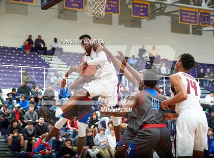 Thumbnail 3 in Greene Central vs. Trinity Christian (John Wall Holiday Invitational) photogallery.