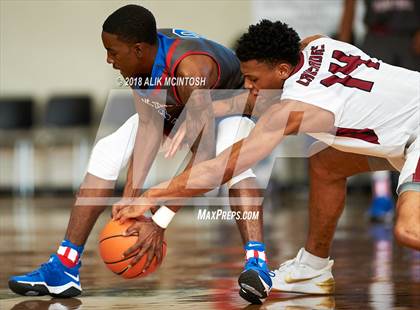 Thumbnail 2 in Greene Central vs. Trinity Christian (John Wall Holiday Invitational) photogallery.
