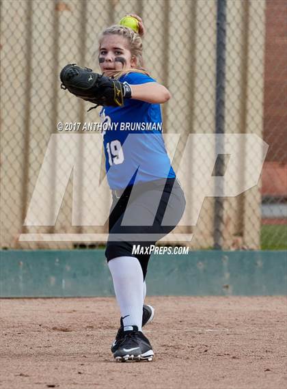 Thumbnail 2 in St. Francis vs. South Tahoe (Pre-Season Tournament) photogallery.