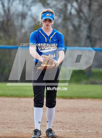 Thumbnail 1 in St. Francis vs. South Tahoe (Pre-Season Tournament) photogallery.