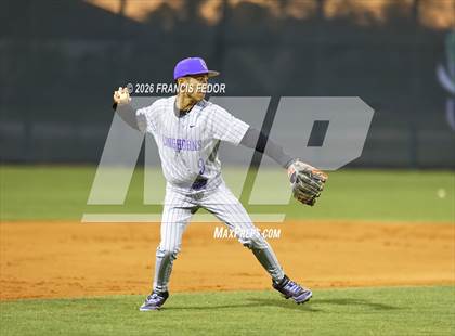 Thumbnail 3 in Lennard @ Sumner photogallery.