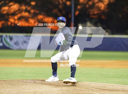 Thumbnail 1 in Lennard @ Sumner photogallery.