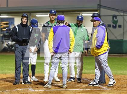 Thumbnail 2 in Lennard @ Sumner photogallery.