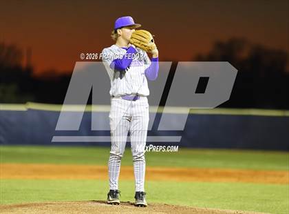 Thumbnail 2 in Lennard @ Sumner photogallery.