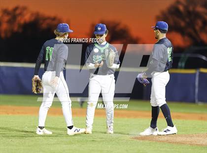 Thumbnail 2 in Lennard @ Sumner photogallery.