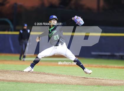 Thumbnail 3 in Lennard @ Sumner photogallery.