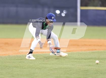 Thumbnail 2 in Lennard @ Sumner photogallery.