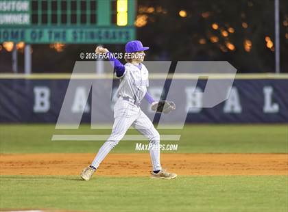 Thumbnail 2 in Lennard @ Sumner photogallery.