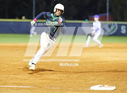 Thumbnail 3 in Lennard @ Sumner photogallery.