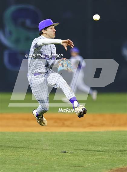 Thumbnail 1 in Lennard @ Sumner photogallery.