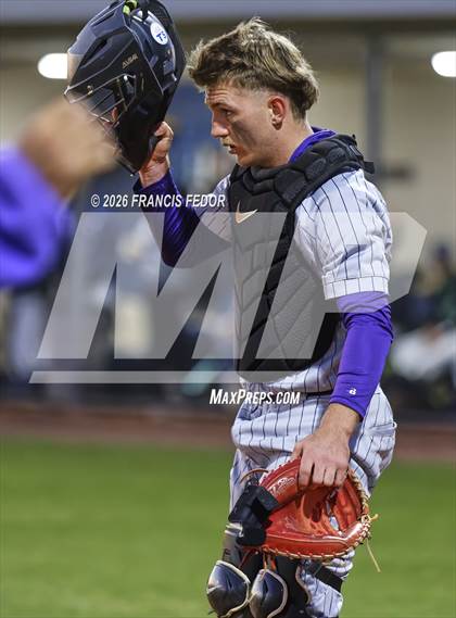 Thumbnail 1 in Lennard @ Sumner photogallery.