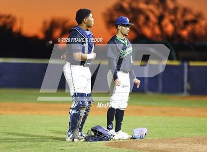 Thumbnail 2 in Lennard @ Sumner photogallery.